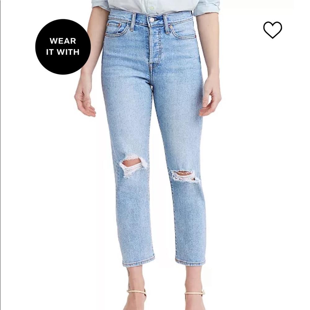 Levi’s Wedgie Straight light wash ripped jeans
